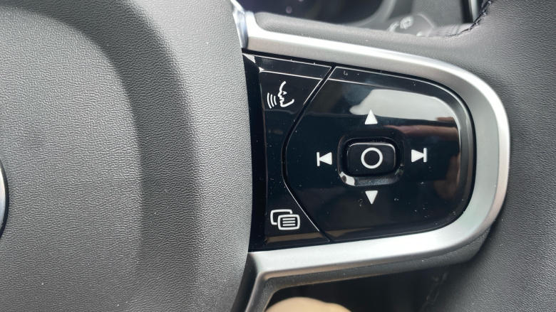 Volvo XC90 2.0 T8 PHEV Ultra Dark 5dr AWD Geartronic Estate